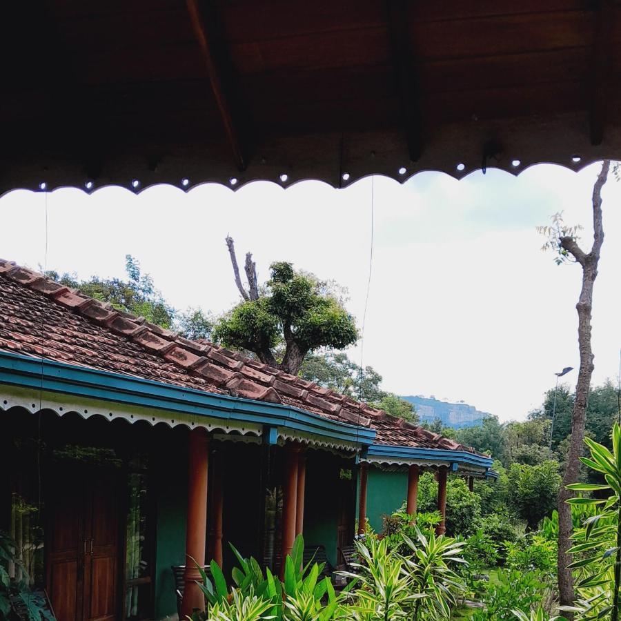 Sigiriya Melrose Villas Exterior foto